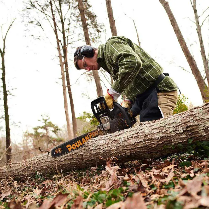 Poulan-Pro-Chainsaw