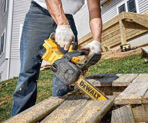 DEWALT DCCS620B 20V Chainsaw