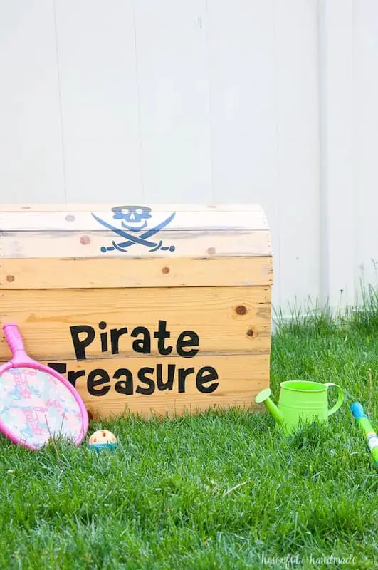 treasure-chest-toy-box